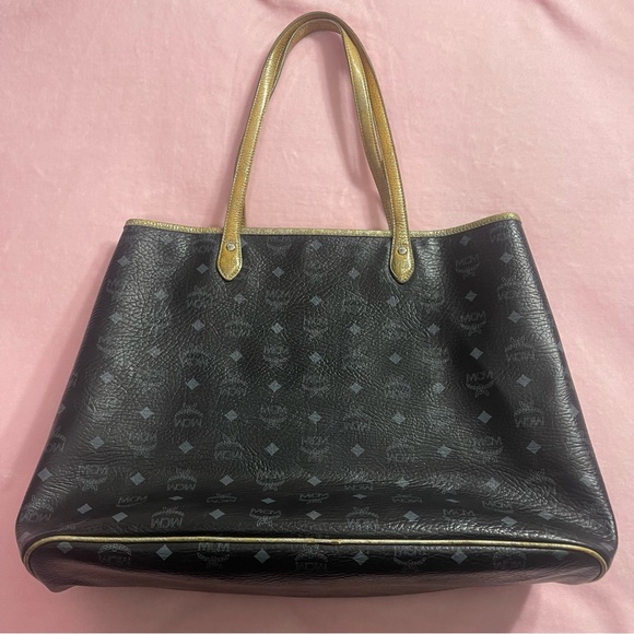 MCM Monogram Tote Bag - Picture 4 of 16